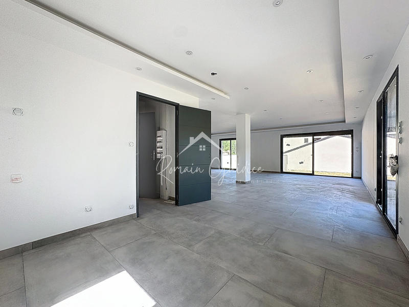 Villa - 164 m² - 5 pièces