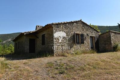 Propriété - 174 m² - 6 pièces