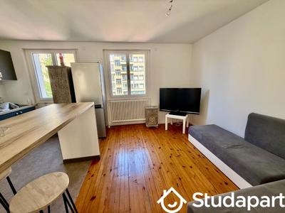 Chambre - 64 m² - 1 pièce