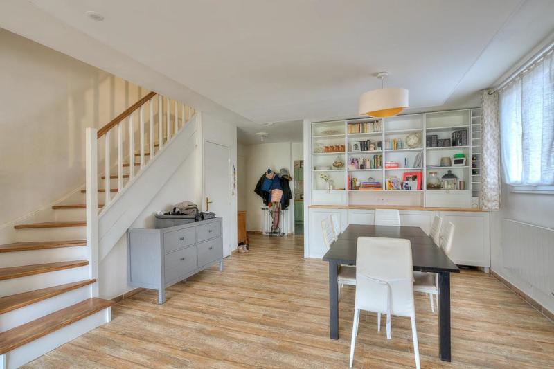 Maison - 92 m² - 5 pièces