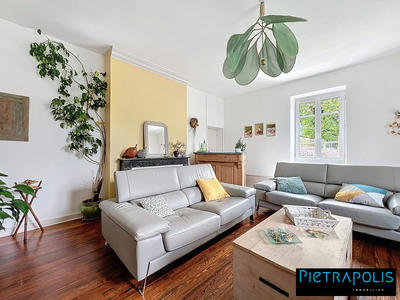 Maison - 268 m² - 10 pièces