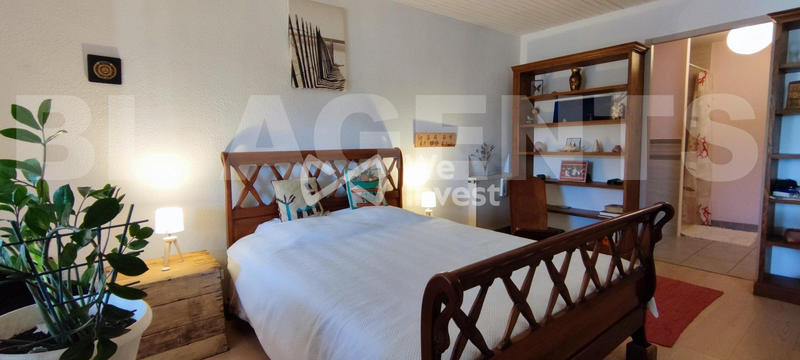 Maison - 273 m² - 10 pièces