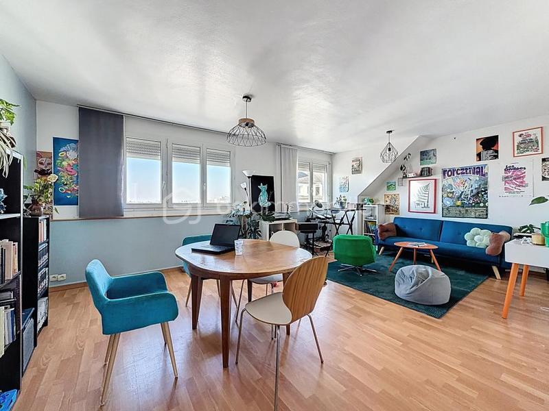 Appartement - 70 m² - 4 pièces