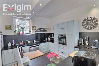 Maison - 150 m² - 7 pièces