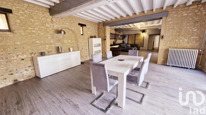 Maison - 215 m² - 7 pièces