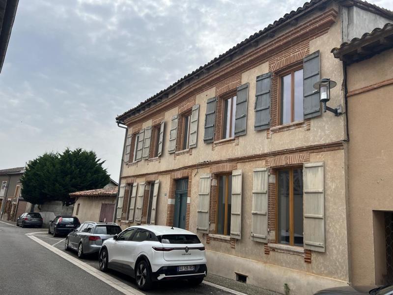 Propriété - 256 m² - 5 pièces
