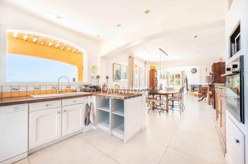 Maison - 155 m² - 5 pièces