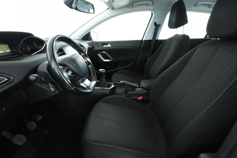 Peugeot 308 1.5 Blue-HDi Active 100 ch