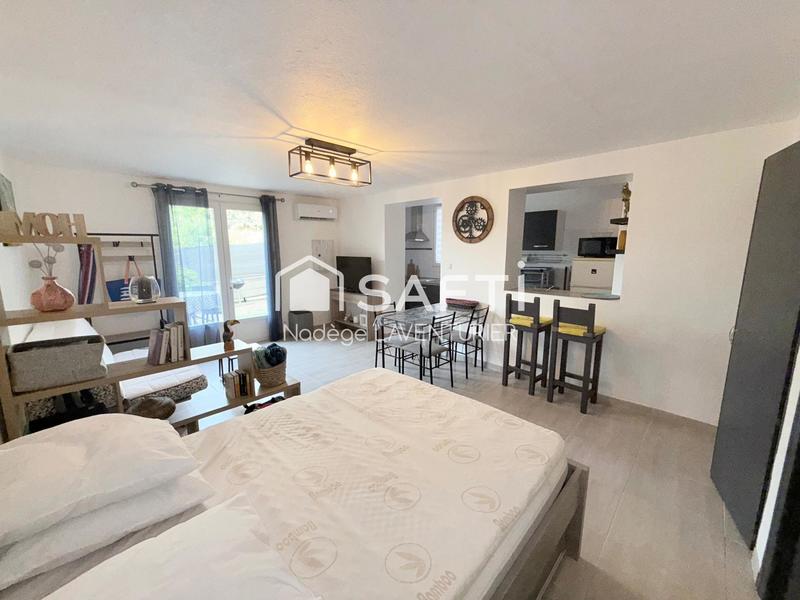 Villa - 220 m² - 9 pièces