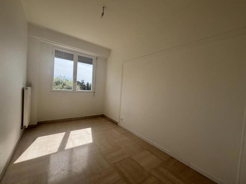 Appartement - 84 m² - 4 pièces