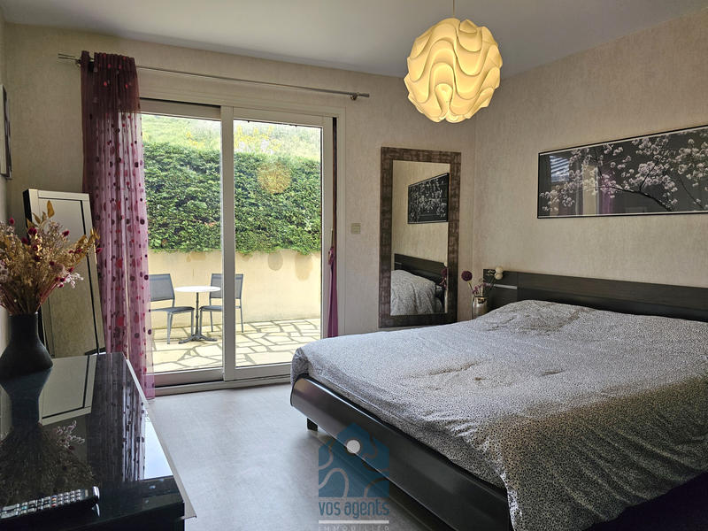 Maison - 218 m² - 7 pièces