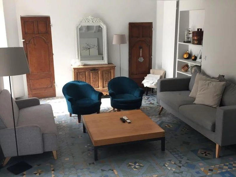 Maison - 167 m² - 8 pièces