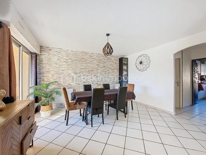 Appartement - 75 m² - 4 pièces