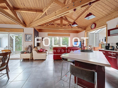 Maison - 110 m² - 5 pièces