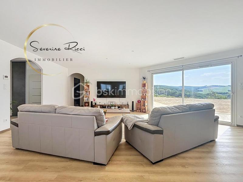 Villa - 181 m² - 6 pièces