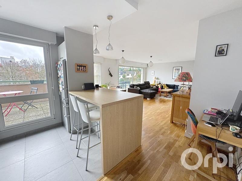 Appartement - 105 m² - 4 pièces