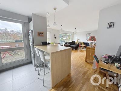 Appartement - 105 m² - 4 pièces