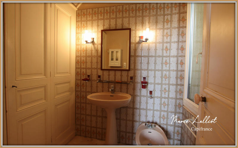 Maison - 218 m² - 8 pièces