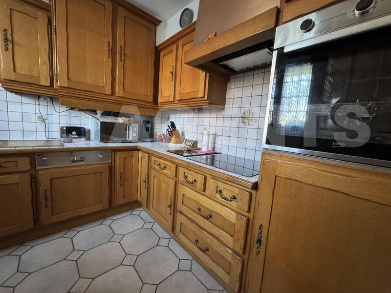 Maison traditionnelle - 110 m² - 6 pièces