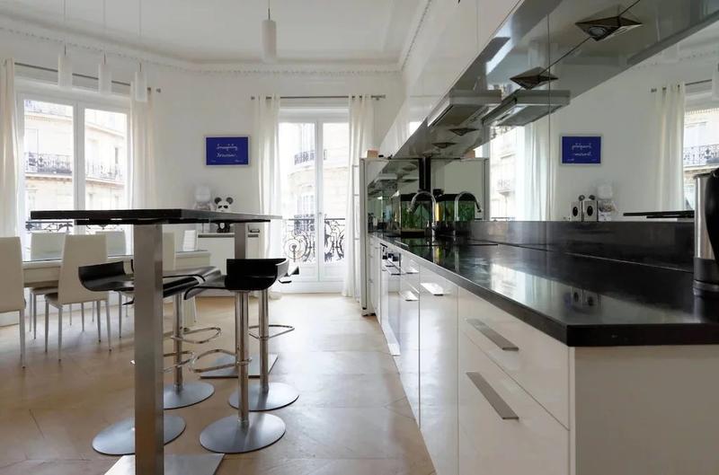 Appartement - 165 m² - 6 pièces