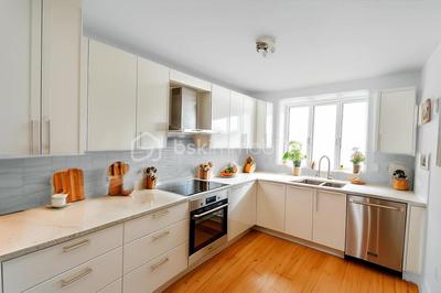 Appartement - 87 m² - 5 pièces