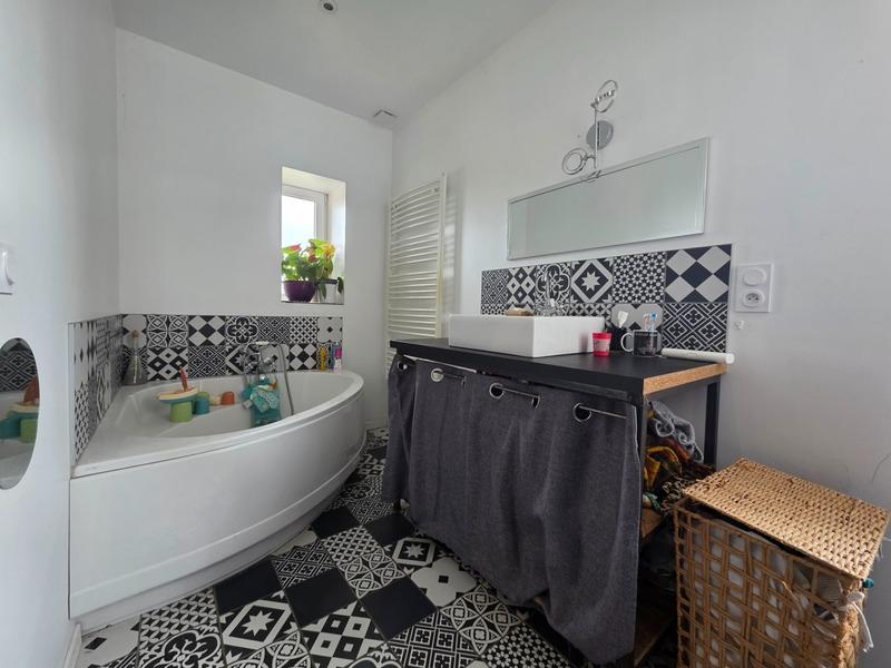 Maison - 117 m² - 6 pièces