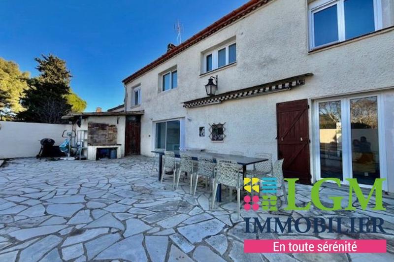 Maison - 243 m² - 9 pièces