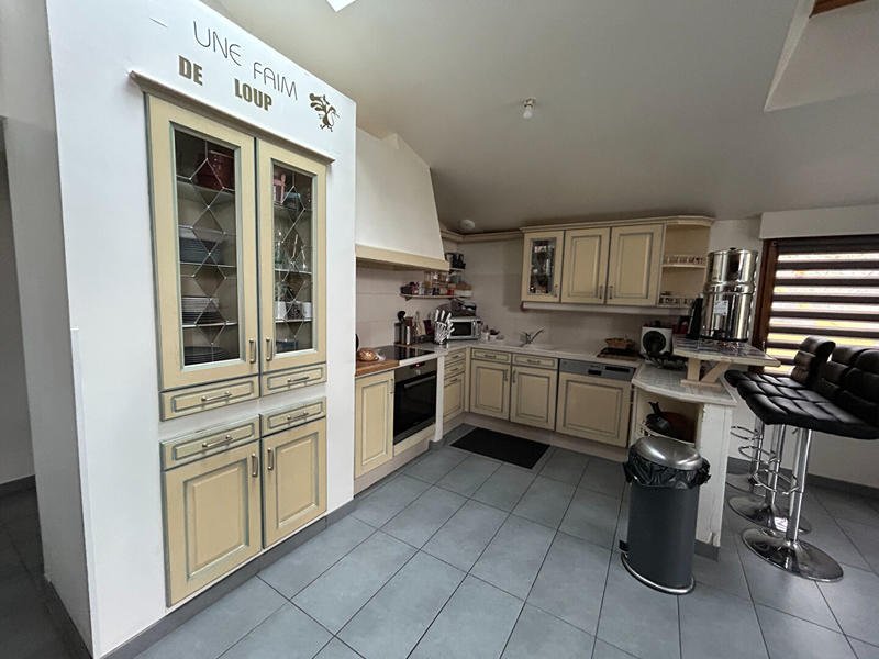 Maison - 144 m² - 6 pièces