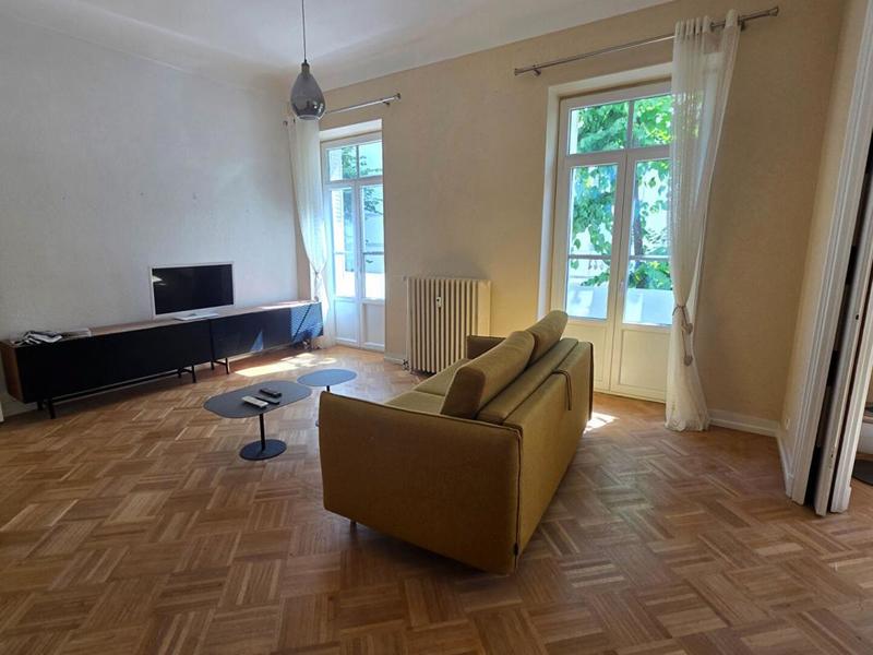 Appartement - 100 m² - 4 pièces