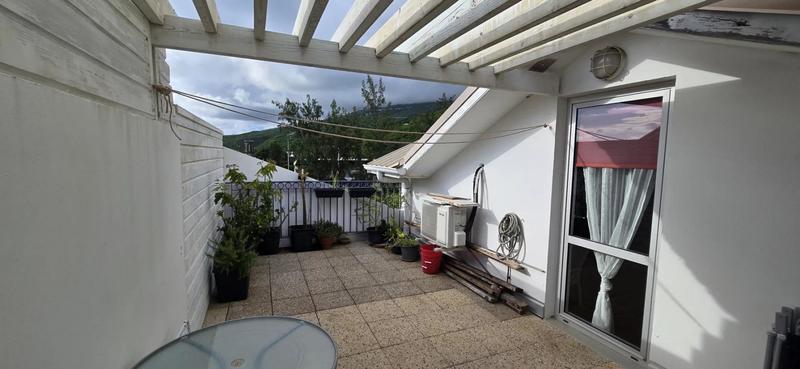 Appartement - 92 m² - 5 pièces