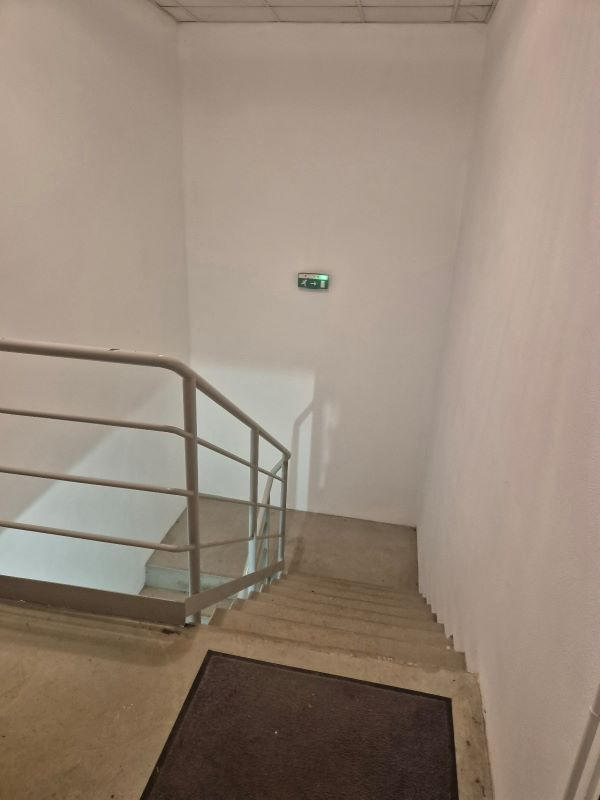 Parking / Garage - 1 065 m²