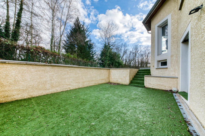 Maison - 200 m² - 7 pièces