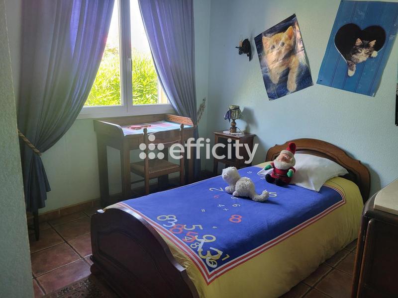 Maison - 165 m² - 8 pièces