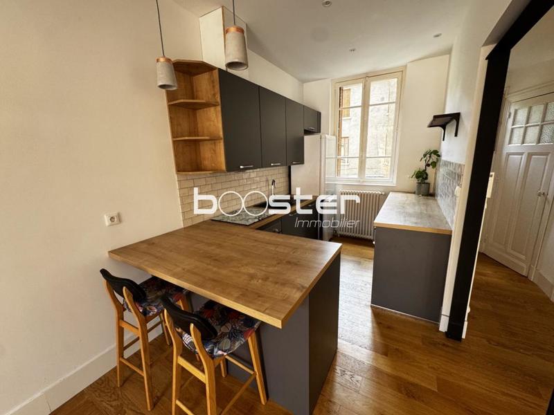 Appartement ancien - 120 m² - 5 pièces