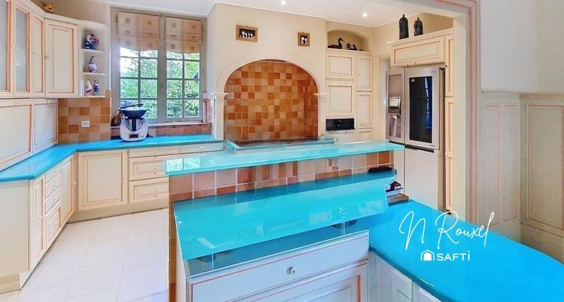 Maison de maîtres - 293 m² - 11 pièces