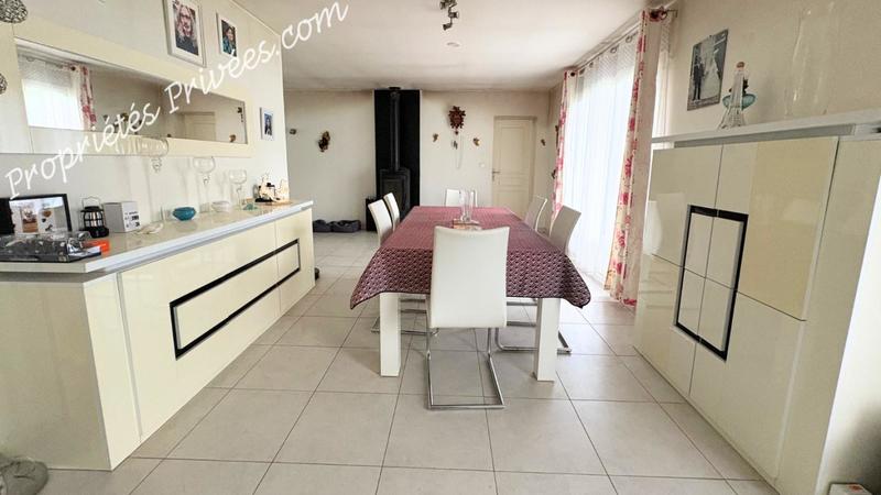 Maison - 135 m² - 10 pièces