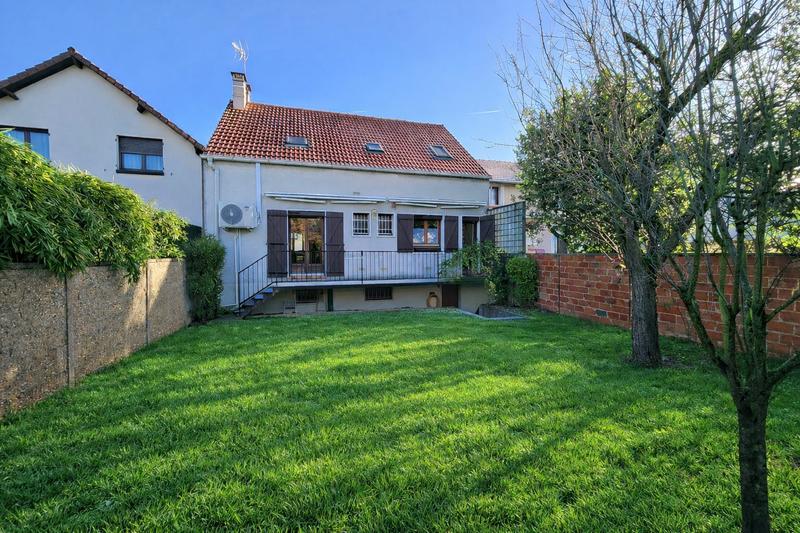 Maison - 120 m² - 7 pièces