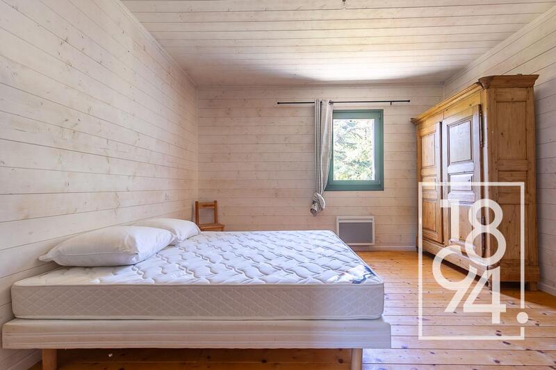 Maison - 227 m² - 5 pièces