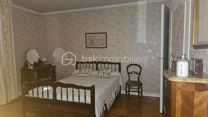 Villa - 237 m² - 7 pièces