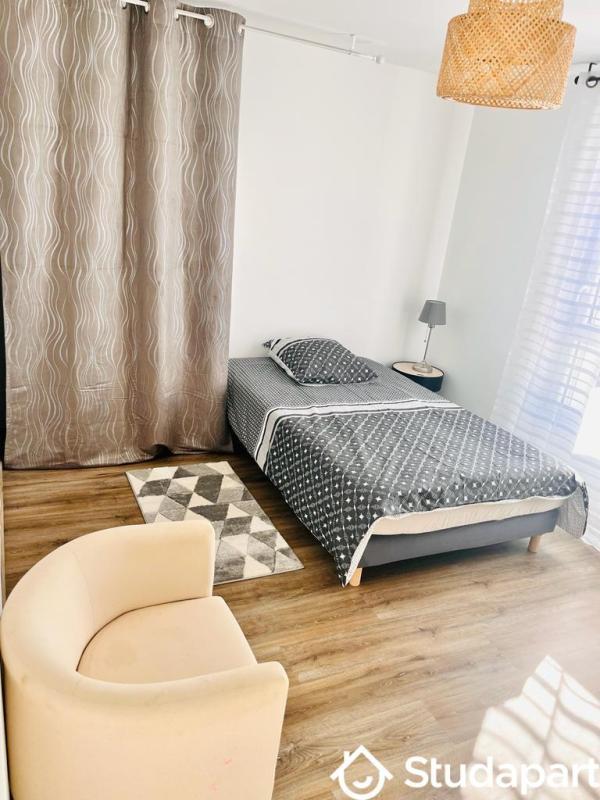 Chambre - 15 m² - 1 pièce