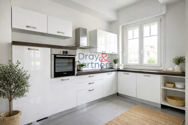 Appartement - 97 m² - 3 pièces