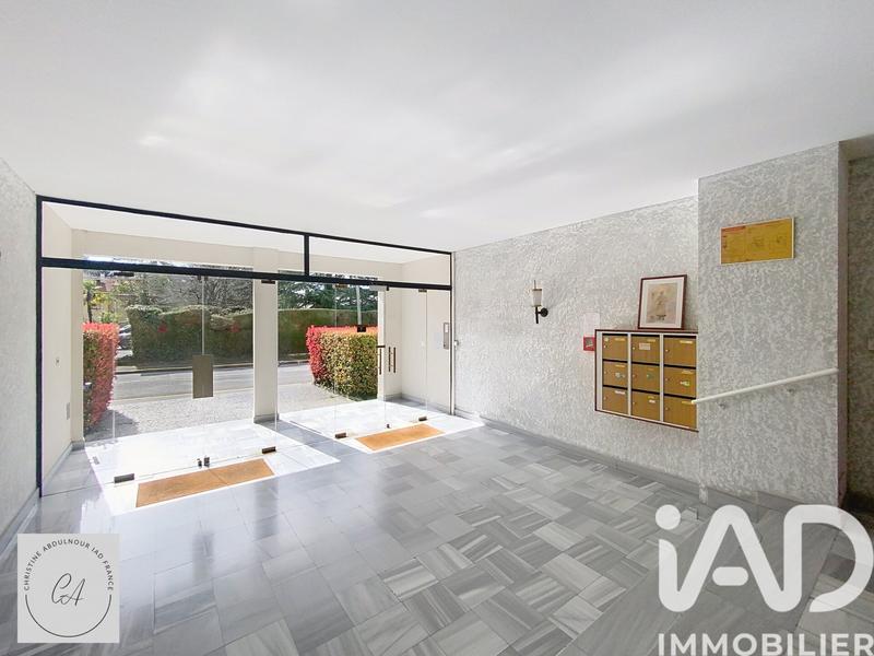 Appartement - 98 m² - 4 pièces