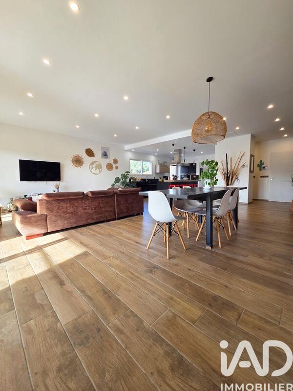 Maison - 132 m² - 4 pièces