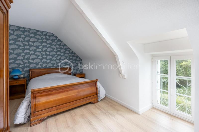 Maison en pierre - 215 m² - 11 pièces