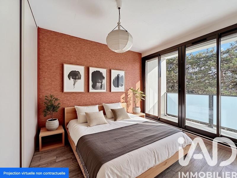 Appartement - 88 m² - 5 pièces