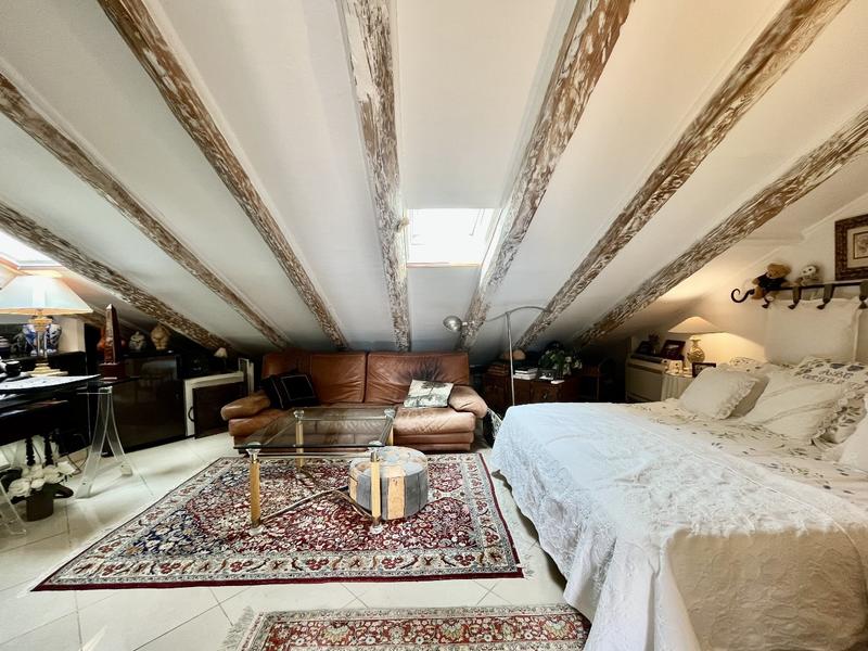 Appartement - 122 m² - 3 pièces