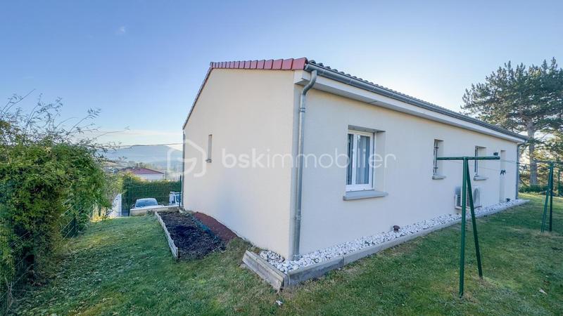 Maison - 95 m² - 5 pièces