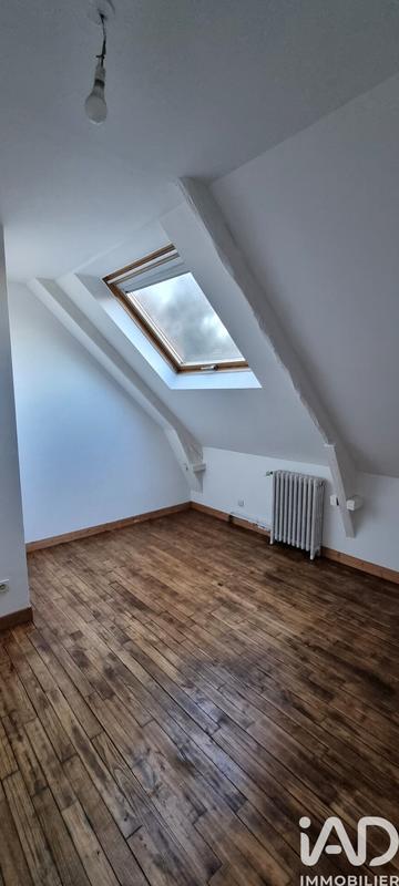 Maison - 99 m² - 6 pièces