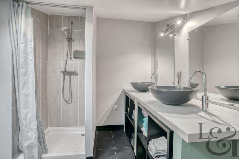 Maison - 170 m² - 6 pièces