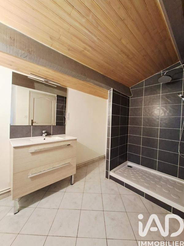 Maison - 232 m² - 7 pièces